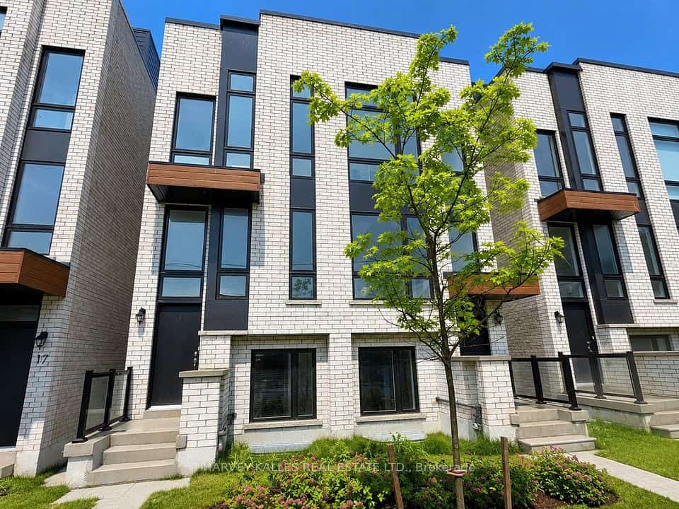 19 Innes Avenue, Toronto, ON M6E 0B2
