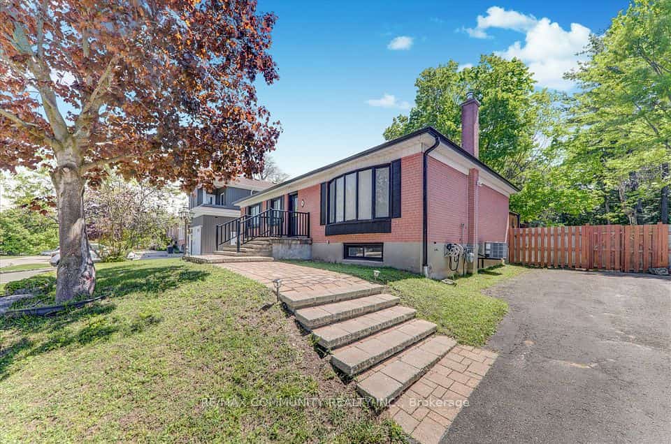 25 George Street, New Tecumseth, ON L9R 1M7