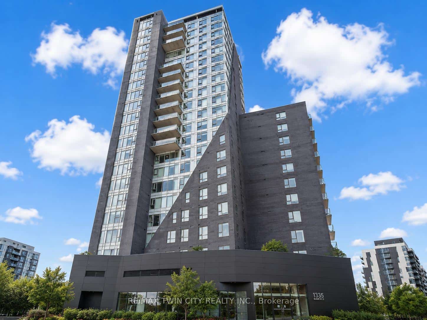158 King Street N #802, Waterloo, ON N2J 0E5