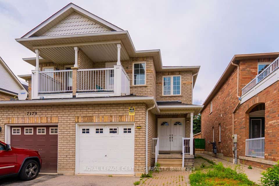 7177 Village Walk, Mississauga, ON L5W 1X2