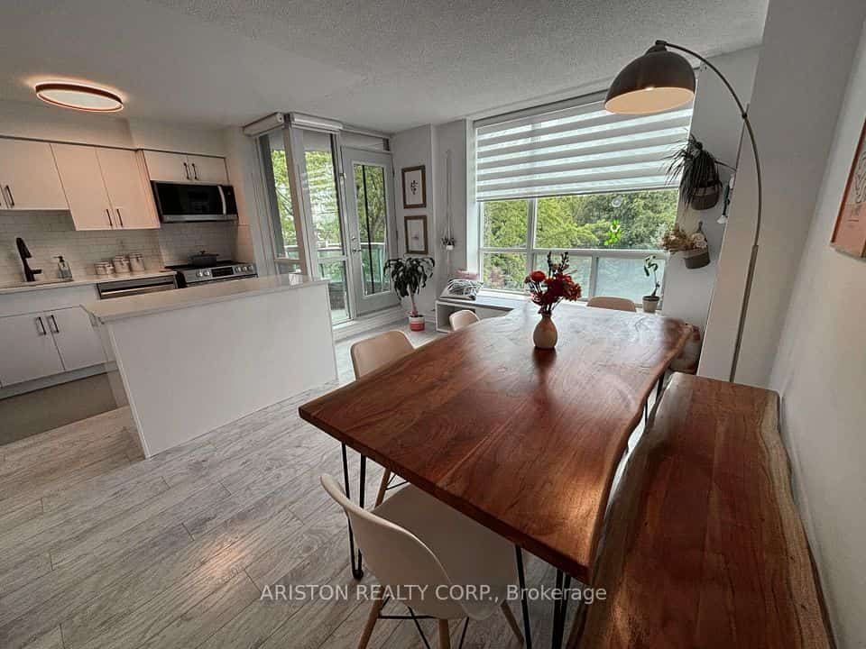 745 New Westminster Drive #409, Vaughan, ON L4J 8J9