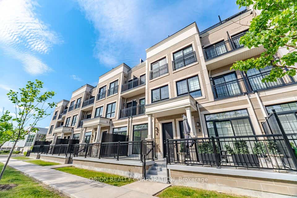 95 Brookfield Road #6, Oakville, ON L6K 2Y8