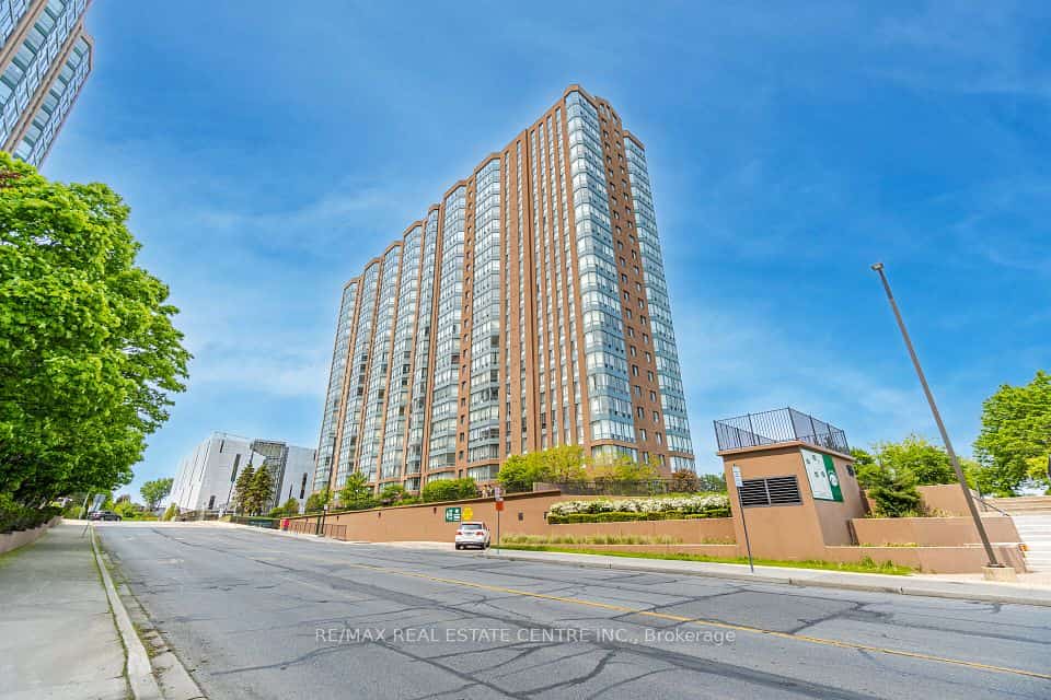 115 Hillcrest Avenue #811, Mississauga, ON L5B 3Y9