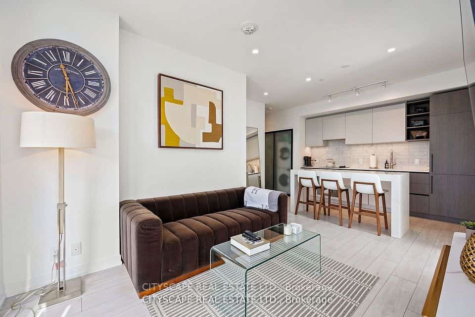 55 Mercer Street S #1802, Toronto, ON M5V 1H2