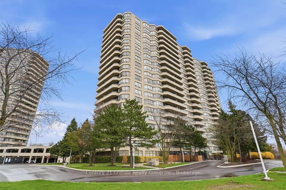 1 Greystone Walk Drive, Toronto