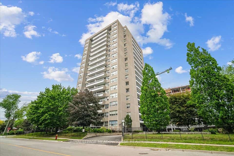 2263 Marine Drive, Oakville