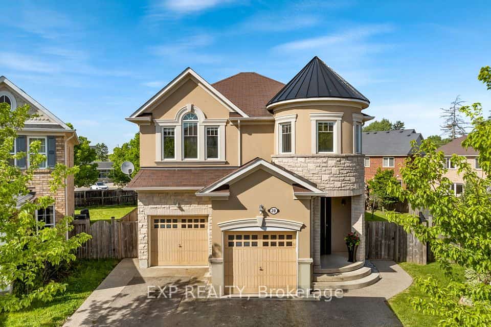28 Ohara Lane, Hamilton, ON L9K 0C7