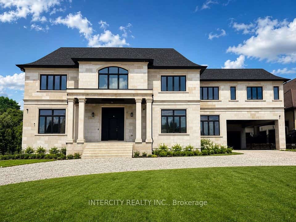 16 Creedmore Court, Vaughan, ON L4H 4E5