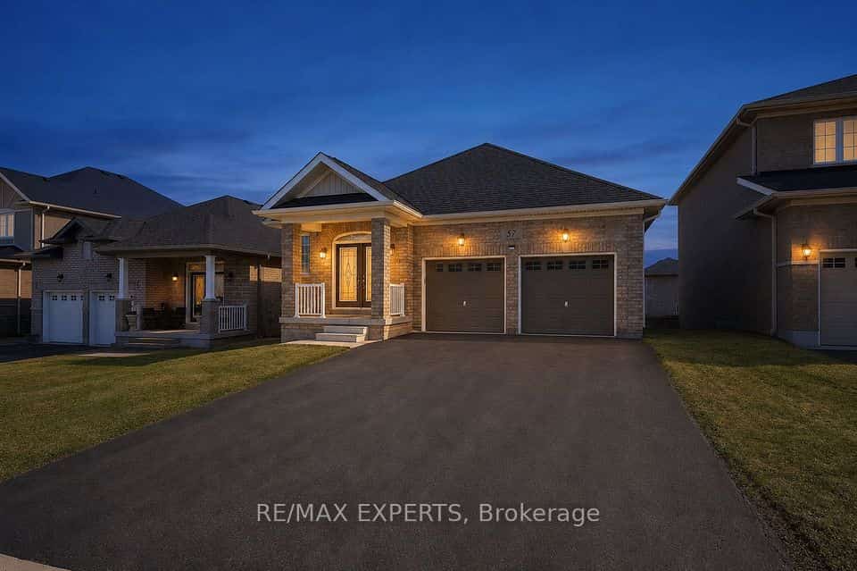 57 Hopkins Crescent N, Bradford West Gwillimbury, ON L3Z 0R7