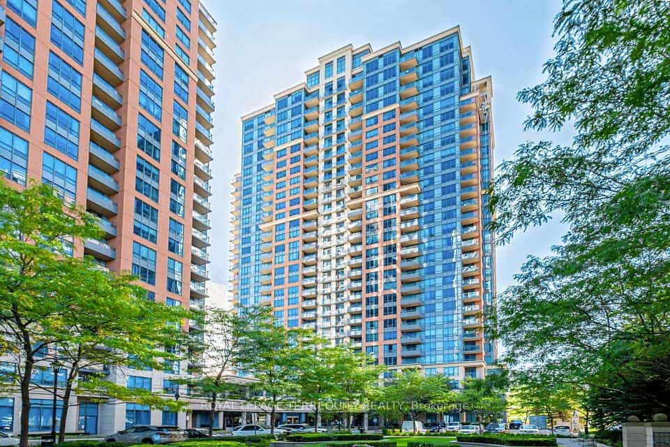 35 Viking Lane #2040, Toronto, ON M9B 0A2