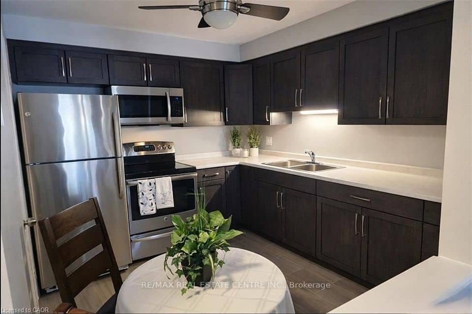 565 Greenfield Avenue, Kitchener, Kitchener