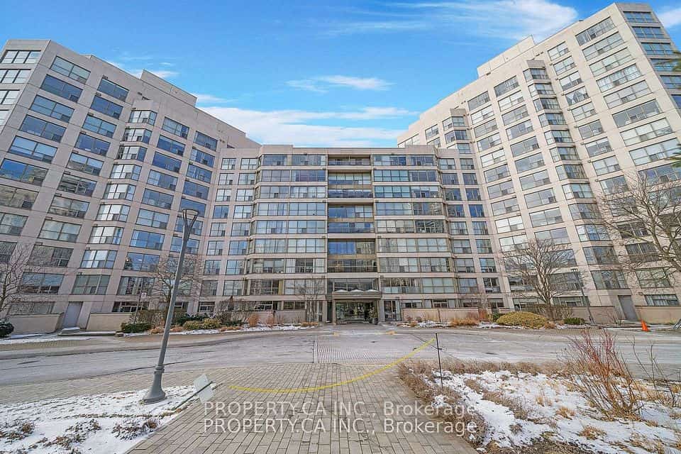 2267 Lake Shore Boulevard W #526, Toronto, ON M8V 3X2