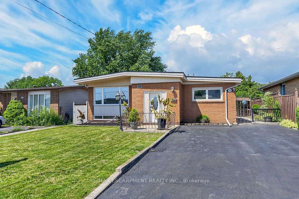 96 Fielding Crescent, Hamilton, ON L8V 2P5