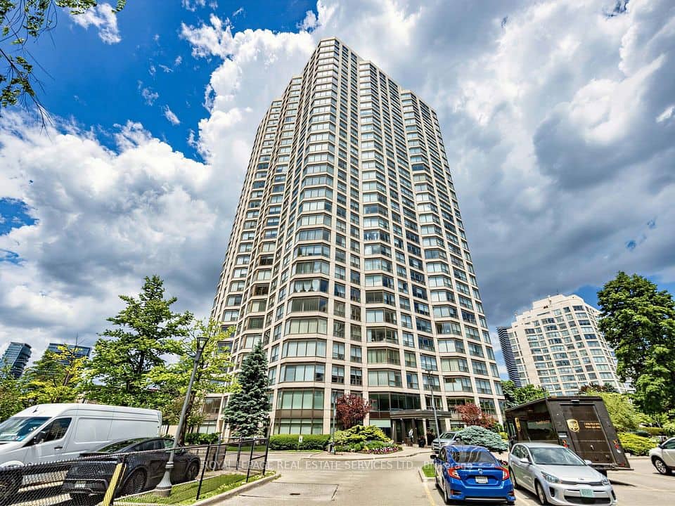 2269 Lake Shore Boulevard W, Toronto