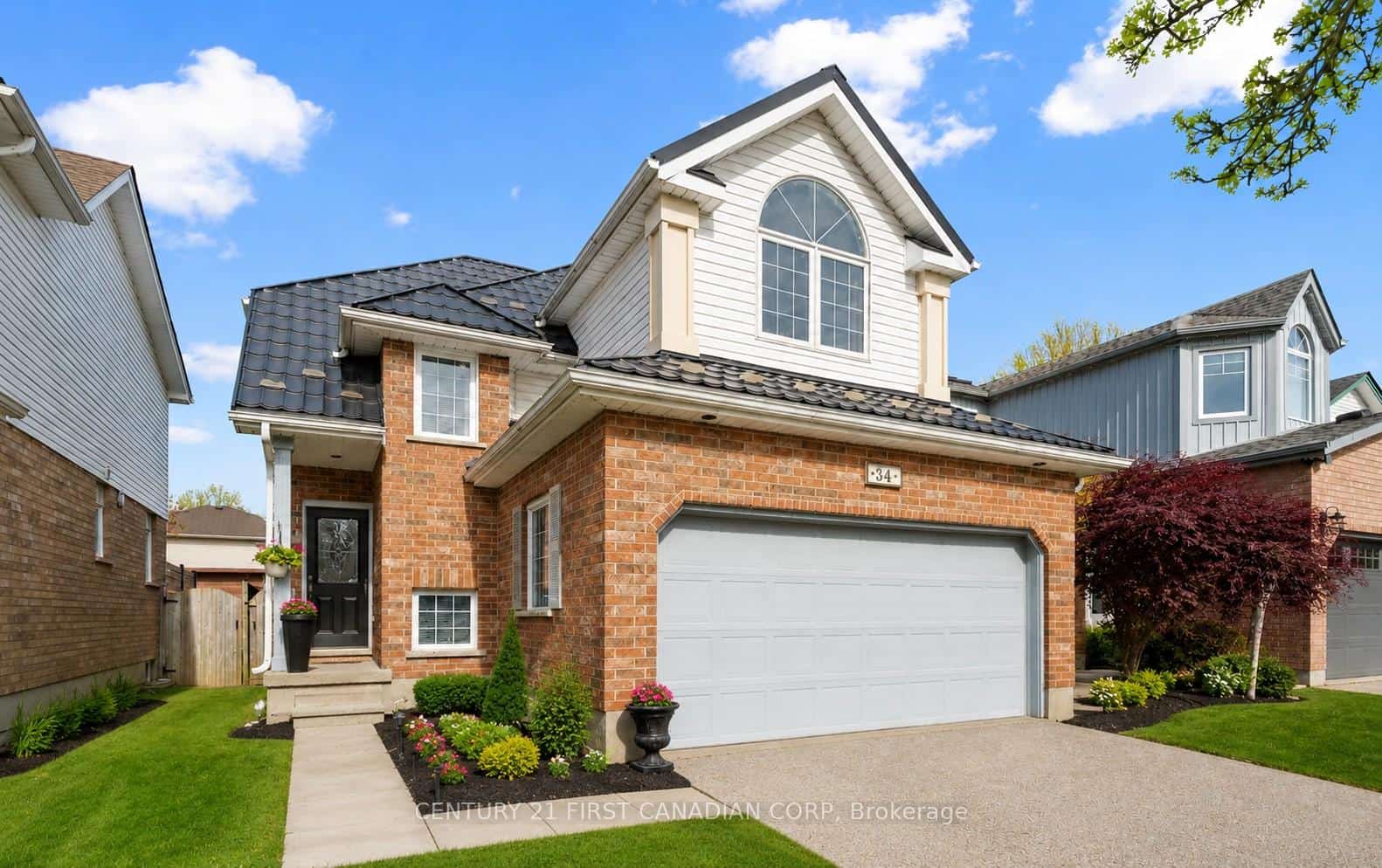 34 Waxwing Crescent, Guelph, ON N1C 1E3