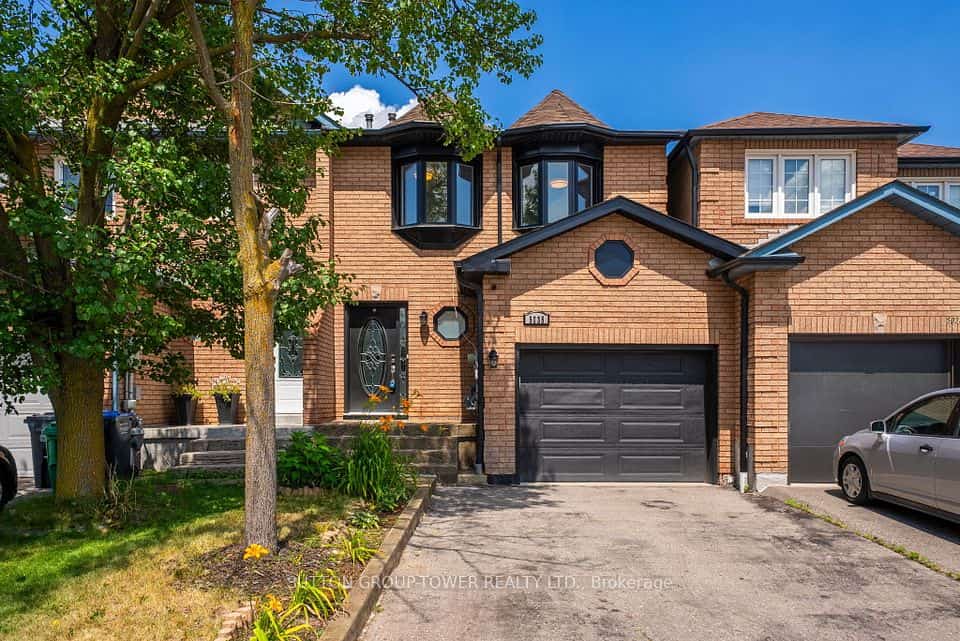 5035 Moulin Rouge Crescent, Mississauga, ON L5V 1R6