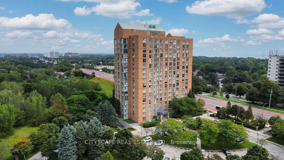 90 Dale Avenue #502, Toronto, ON M1J 3N4