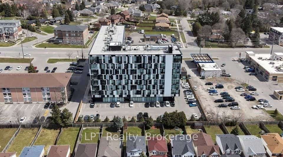 1900 Simcoe Street N #428, Oshawa, ON L1G 4Y3