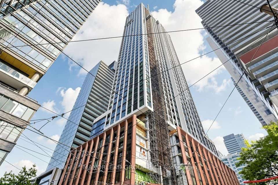 400 King Street W #1216, Toronto, ON M5V 0X8