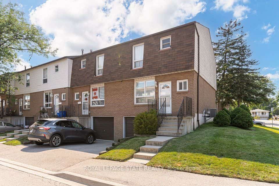 1301 Upper Gage Avenue #34, Hamilton, ON L8W 1E5