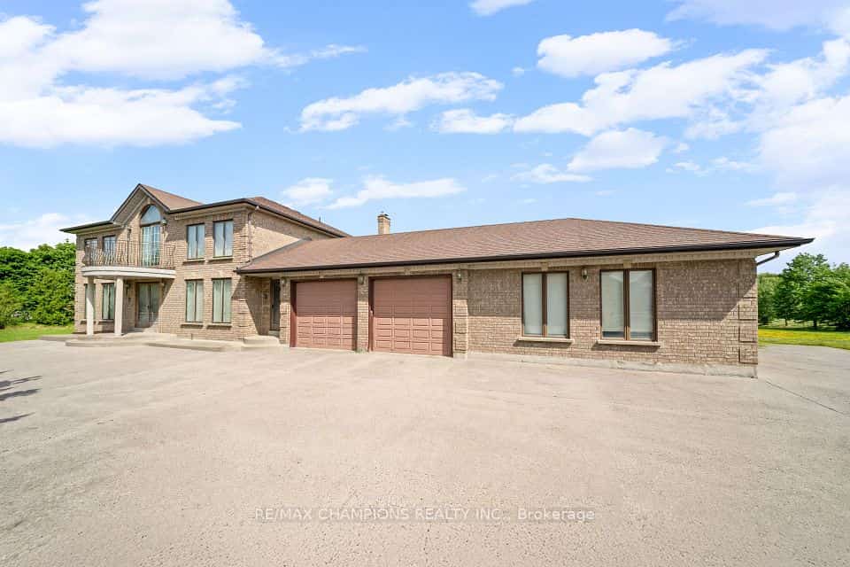 4047 Countryside Drive E, Brampton, ON L6P 0T4