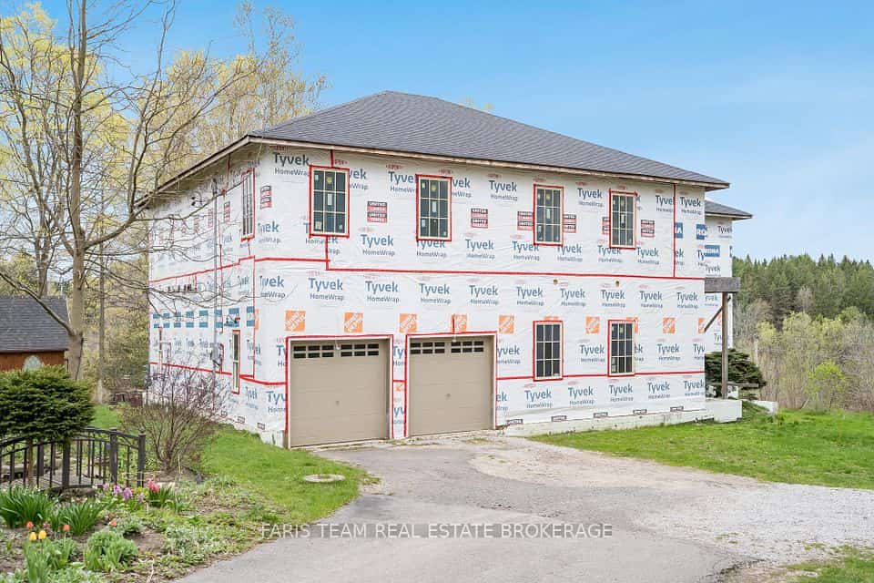40 Old Church Road, King, ON L7B 1K4