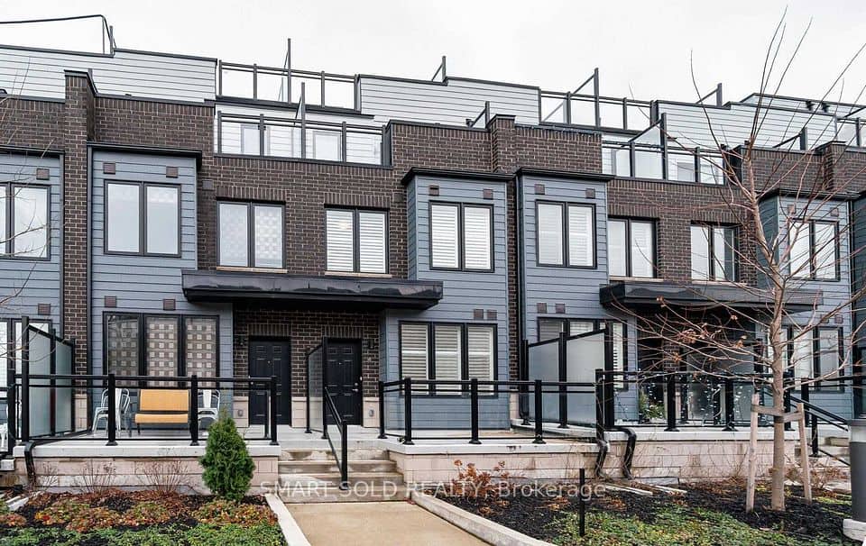 1155 straud Lane, Mississauga