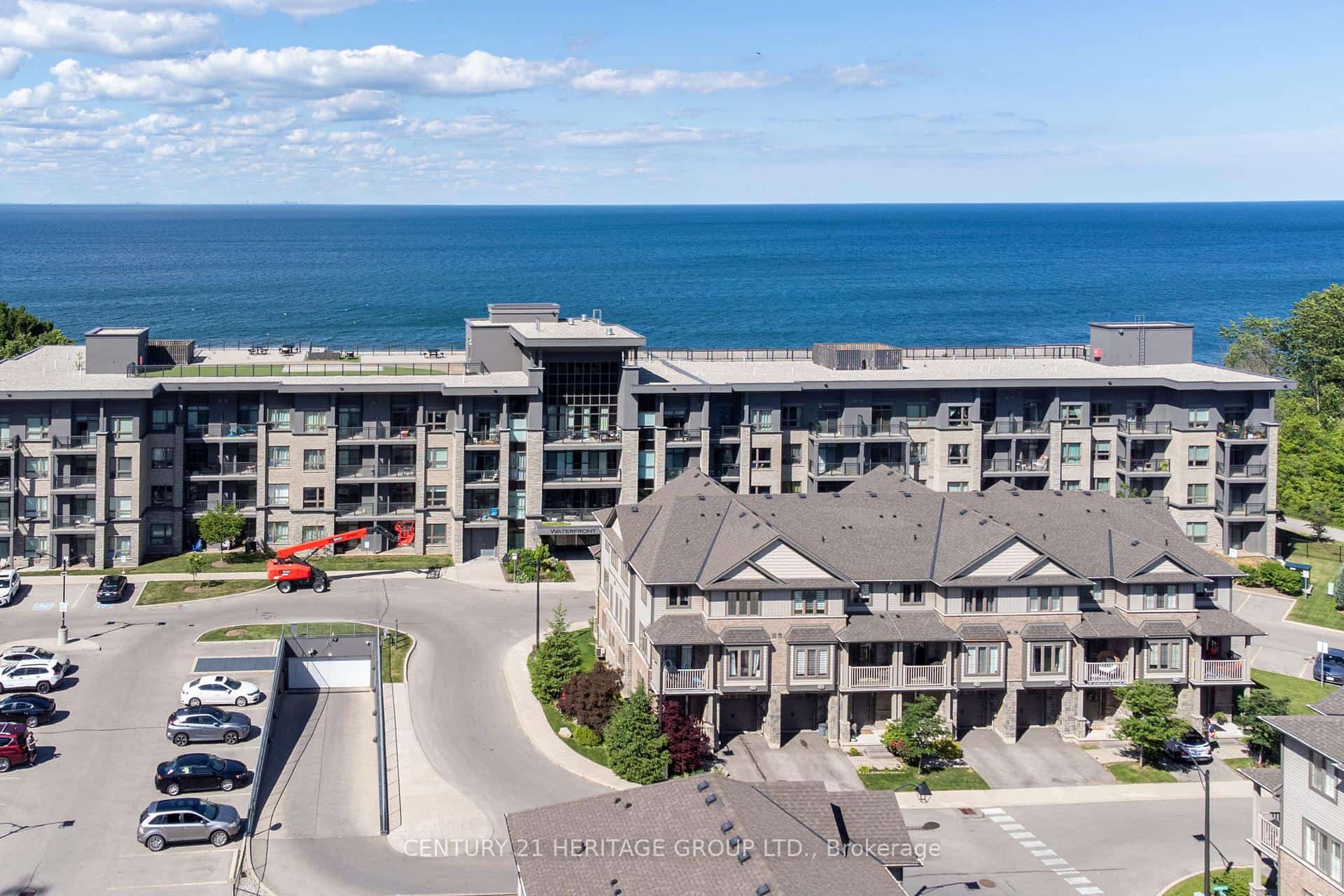 35 Southshore Crescent #301, Hamilton, ON L8E 0J2