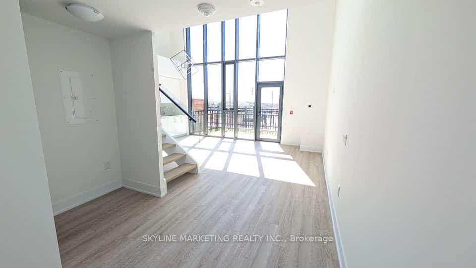 2450 Old Bronte Road #102, Oakville, ON L6M 5P6