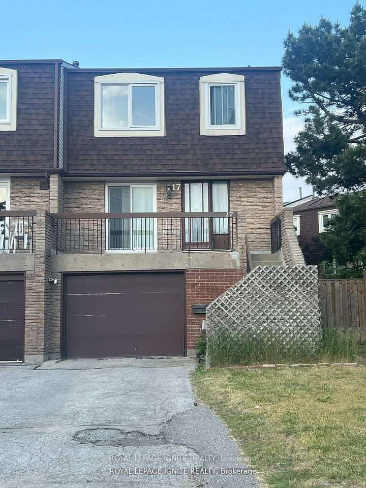 17 Sandhurst Circle #8, Toronto, ON M1S 4B2