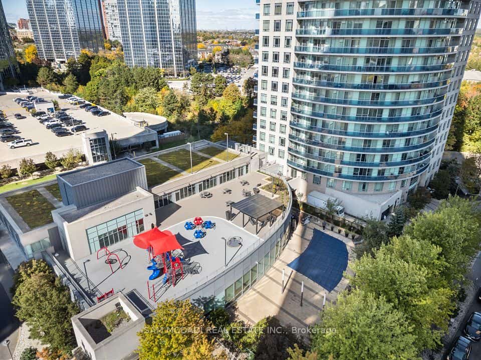 80 Absolute Avenue S #1805, Mississauga, ON L4Z 0A5