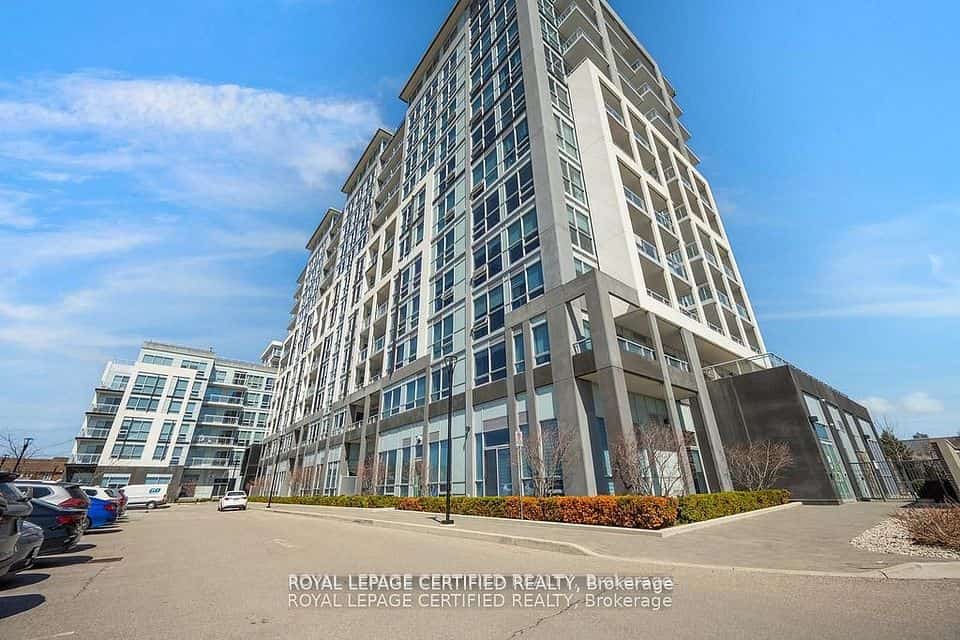 1050 Main Street E, Milton