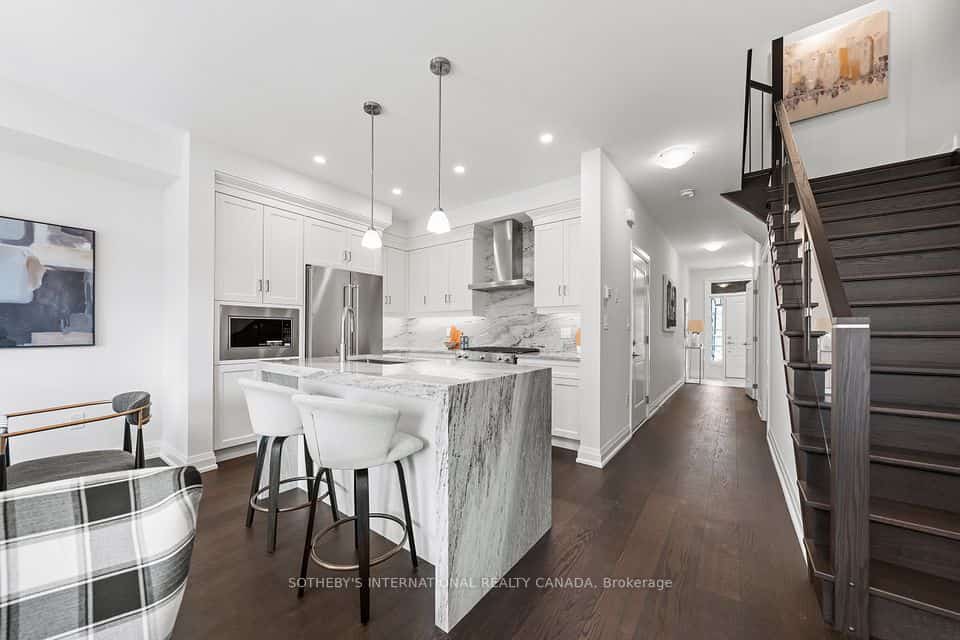 675 Victoria Road N #23, Guelph, ON N1E 0S9