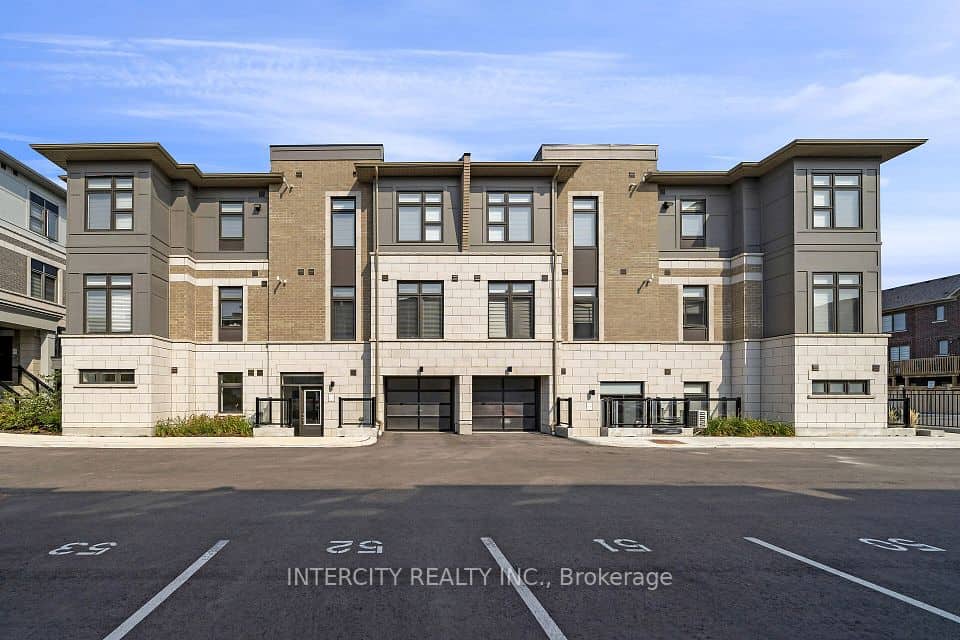 60 Halliford Place, Brampton