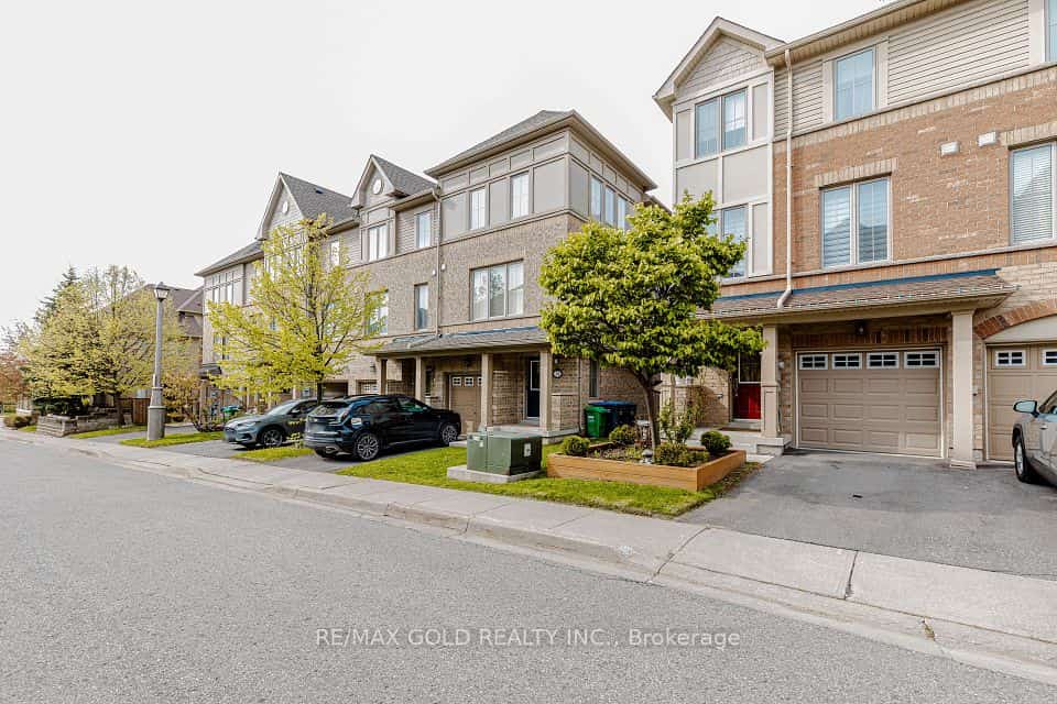 12 Cailiff Street, Brampton, ON L6Y 0P9