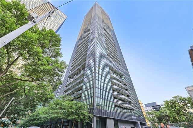 101 Charles Street E #408, Toronto, ON M4Y 1V2