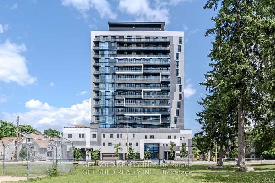 128 King Street N #1105, Waterloo, ON N2J 2X9