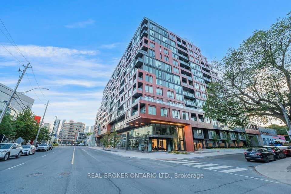 28 Eastern, Toronto