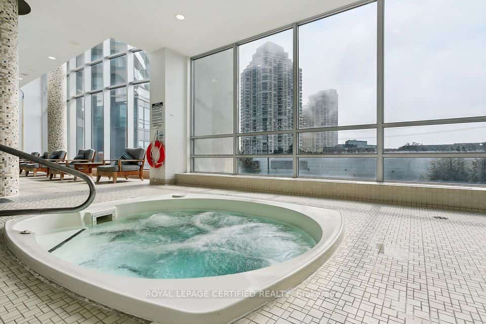 2240 Lakeshore Boulevard W, Toronto