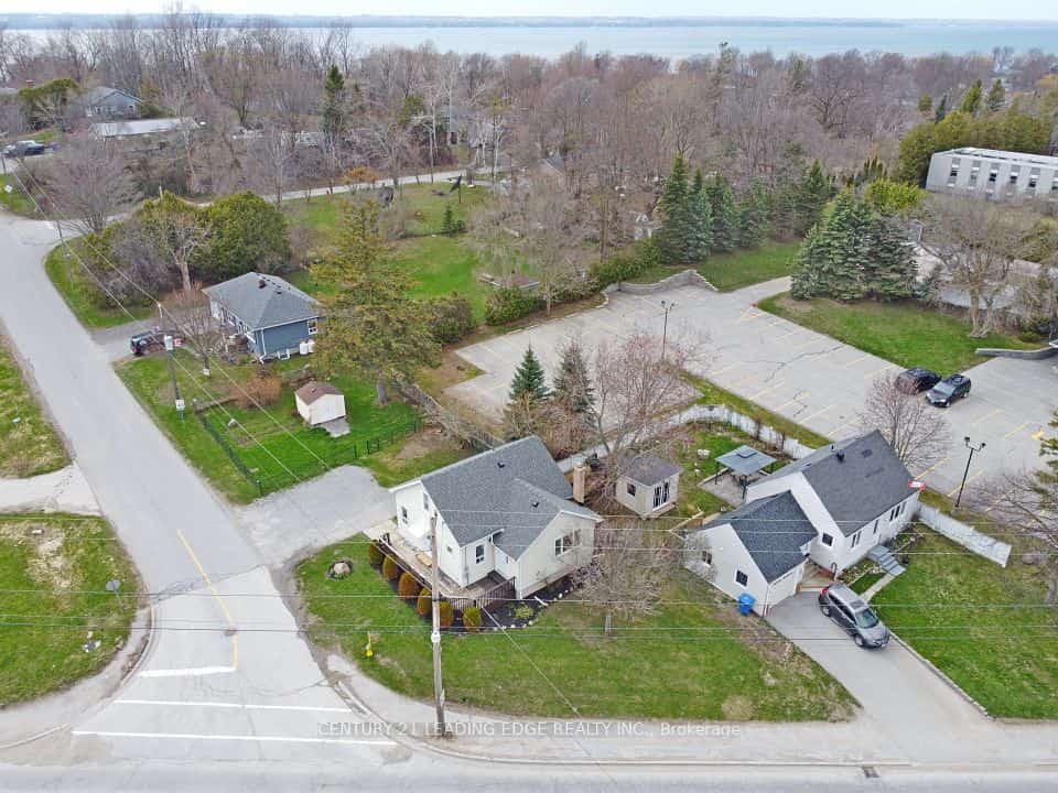 500 The Queensway South, Georgina, ON L4P 2E3