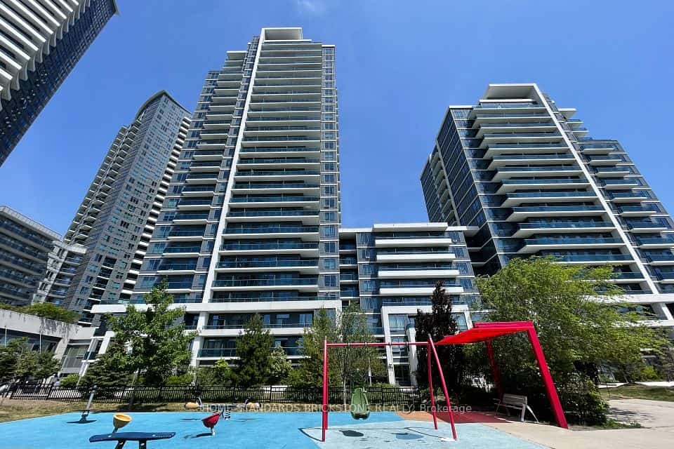 7165 YONGE Street #PH108, Markham, ON L3T 0C9