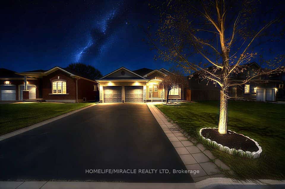 57 Bronze Crescent, Bradford West Gwillimbury, ON L3Z 0B1