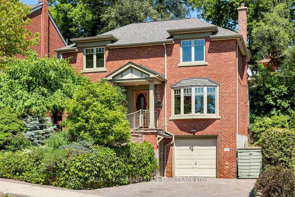 33 Halford Avenue, Toronto, ON M6S 4G1