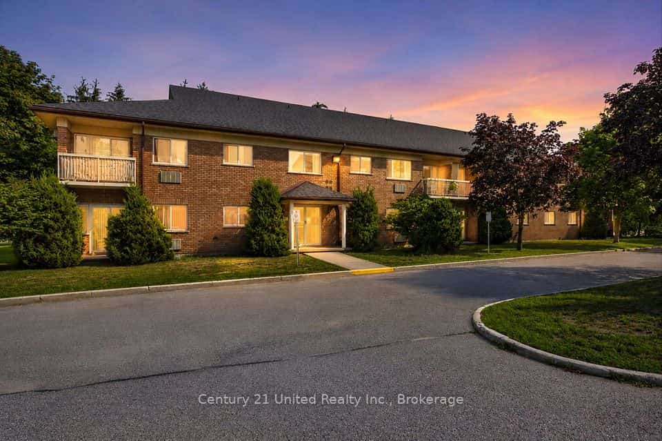 920 Ford Street #204, Peterborough, ON K9J 5V3