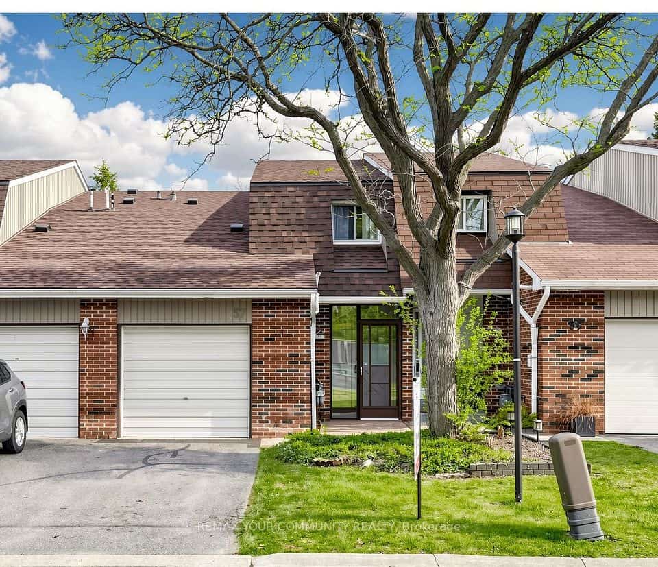 57 Kindale Way #32, Markham, ON L3T 4Z2
