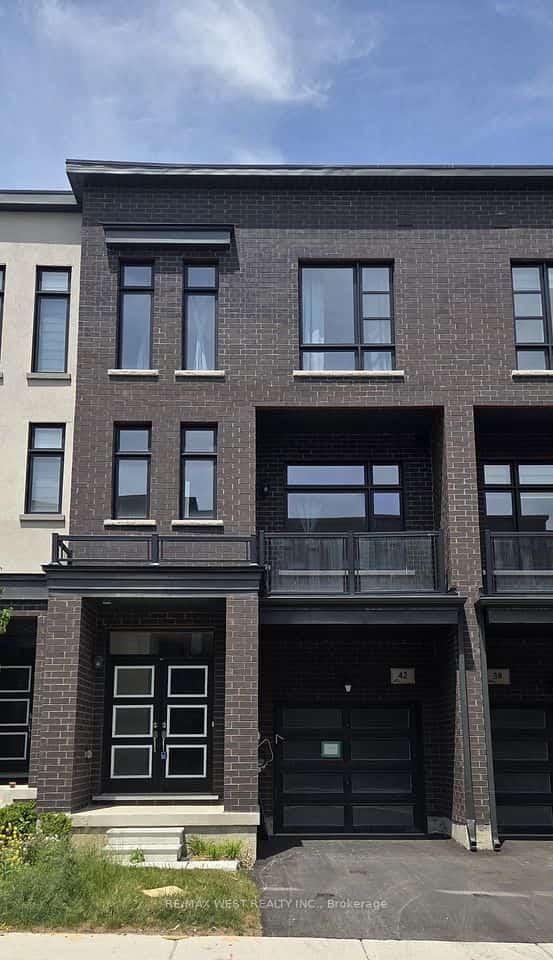 42 Quilico Road, Vaughan, ON L4H 5G9