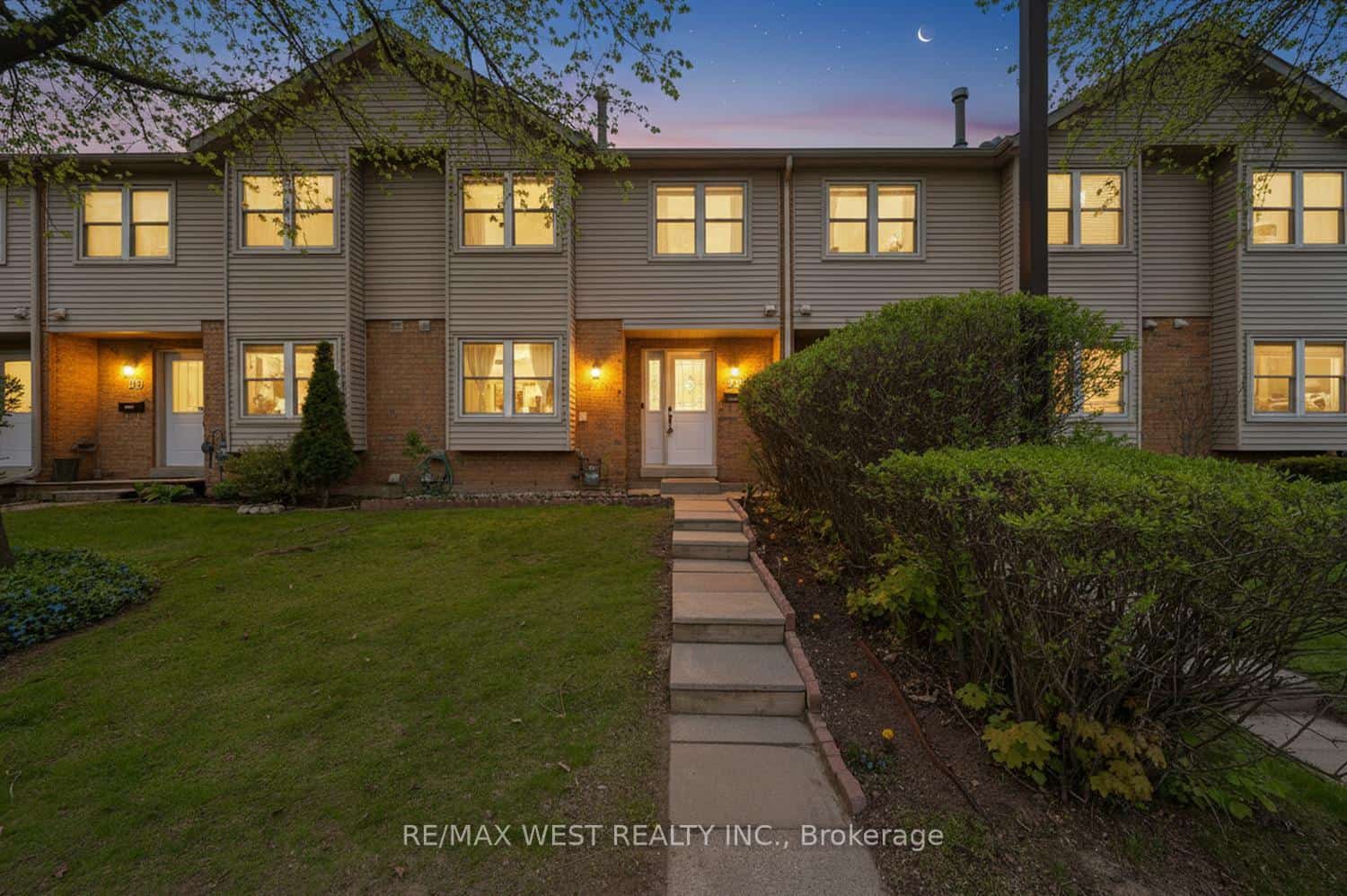 2065 Amherst Heights Court #38, Burlington, ON L7P 4R7