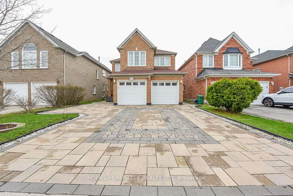 113 Seclusion Crescent, Brampton, ON L6R 1K8