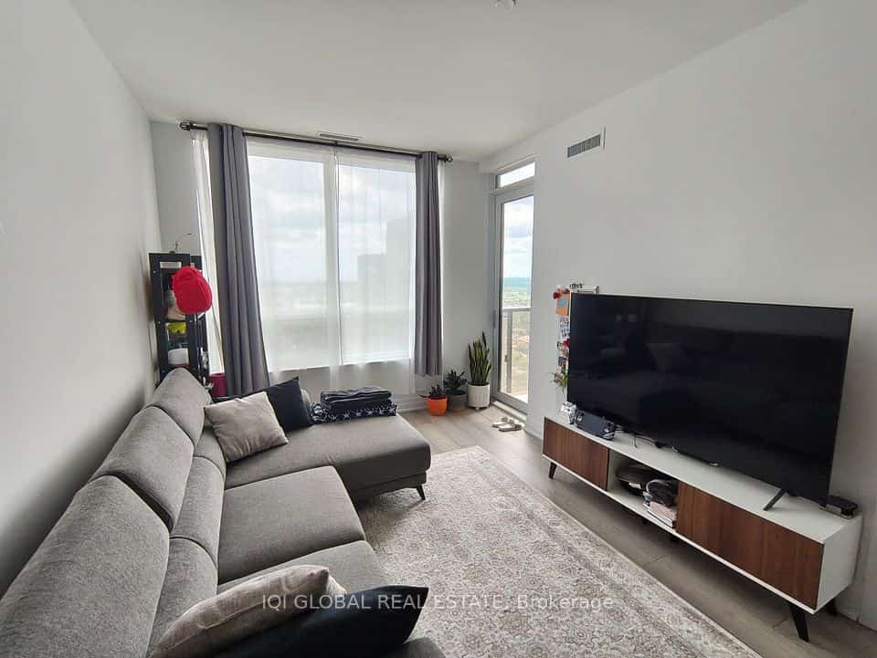 36 Elm Drive, Mississauga, ON L5B 0N3