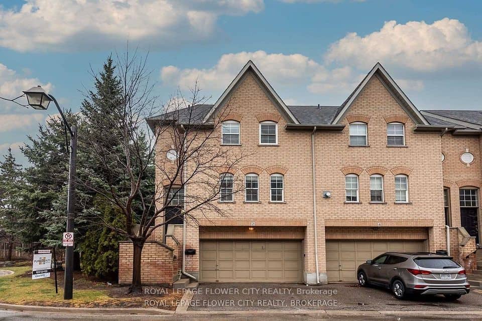 8305 McLaughlin Road S, Brampton